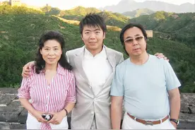 郎朗泪奔：成名后，我绝不让父母再流泪图片