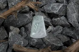 江山美玉为大家科普，买到玉器后应该怎么保养？图片
