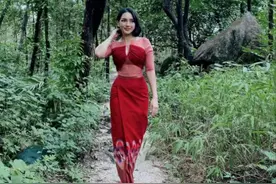 超好看的缅甸小姐姐，清纯与妩媚的碰撞，完美身材吸粉近200万图片