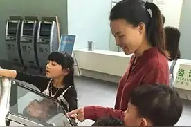 林生斌案：朱小贞报警时神秘人“不许说话”的声音，有3种可能图片