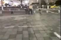 女朋友输了让我惩罚她，我这样做对吗？图片