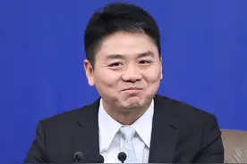 京东001号员工，16岁起跟随刘强东，网友：这就是东哥给的待遇？图片