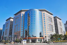 北京东方广场，再过38年就不属于李嘉诚？图片