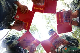 武警甘肃总队机动支队以这些方式迎“八一”图片