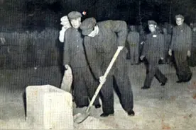 "抗日不上将，红军不下校"，55年这条授衔标准，为此多出3000少校图片