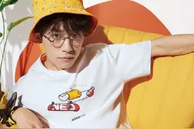 易烊千玺Adidas系列宣传片，色彩交织打造新潮酷感图片