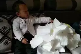 "亲生的，没法退货了"，熊孩子捣乱的一组图走红，养个娃真难图片