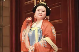 女胖子也有春天，西安女孩模仿杨贵妃走红，身穿汉服风姿绰约图片