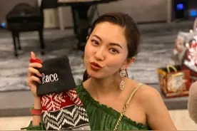 已秘密诞二胎！38岁女星顺产得子报喜，为富商老公凑“好”字图片