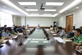江南区检察院召开党组中心组学习扩大会 传达学习贯彻南宁市第十三次党代会精神图片