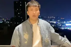 乡爱赵玉田被酒店讹钱，沙发破洞赔6千舍不得，日常开两百万豪车图片