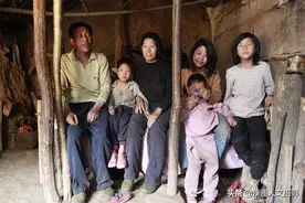 为生儿子，夫妻带5女躲深山12年，被称超生游击队，如今过咋样图片