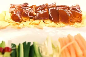 粤菜“云”聚 | 嘎嘎嘎……一品片皮鸭，冲鸭！图片