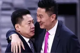 群龙无首？辽篮“双子星”都是病号！广厦八冠教头李春江逆天投射图片