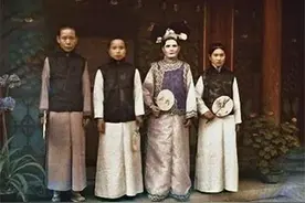 法国摄影师展出一组清末彩照，格格打扮太辣眼，电影拍不出她气质图片