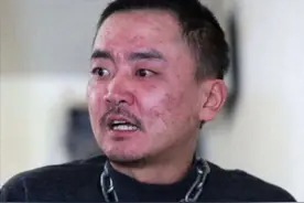 白酒界的两大高手：一人喝死8位酒友，另一人用铁链锁自己戒酒图片