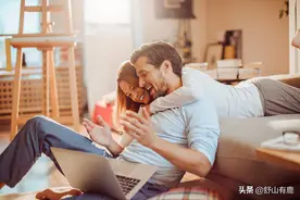 心理学：“老妻少夫”的婚姻之所以出现，关键原因在于这三点图片