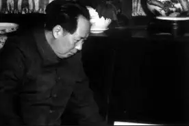 对友人馈赠的两幅稀世书法珍宝，毛主席的这一做法堪称万世风范图片