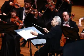 92岁“硬核奶奶”，燃烧热爱~图片