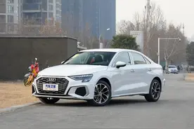 全新奥迪A3：标配全液晶仪表盘+LED大灯！年轻人能不喜欢？图片