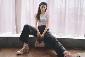 徐璐真是“宝藏女孩”，私服不过百元却能穿出时髦气质，太接地气图片