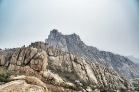 大珠山北距黄岛区驻地4公里，位于黄岛区大珠山镇境内图片