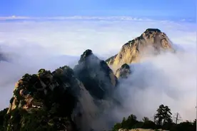 写华山最有名的一首诗，出自一个7岁神童之手，一开头就气势不凡图片