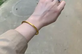 赵雅芝代言的老凤祥居然这么时尚，金饰新花样我承认我爱了图片