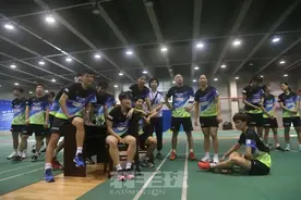 “顶配”阵容的青岛仁洲俱乐部羽超体测全景图片