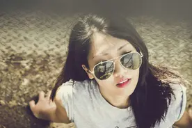 一个中年男人的忠告：“千万别和女人吵架，因为女人很不容易”图片