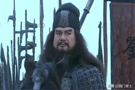 张飞单挑吕布毫无惧色，为何关羽却始终不敢单挑吕布图片