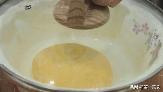 蒸馒头是冷水上锅还是热水上锅？牢记这几点，馒头暄软不塌陷