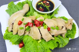 厨师长分享蒸鸡腿的做法，原来过程有讲究，鸡腿细腻肉嫩吃不够图片