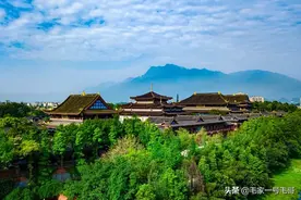 知名寺庙：峨眉山大佛禅院图片
