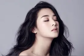 张含韵彭冠英领结婚证？交往多年，女方开始备孕？图片