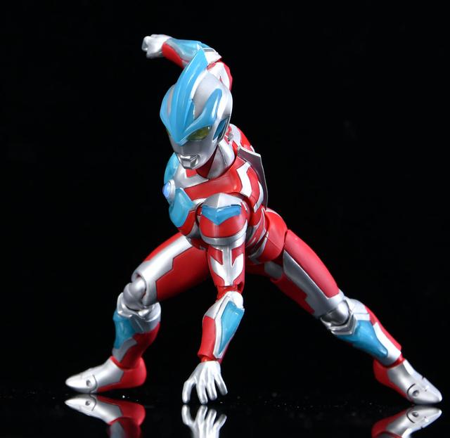 78官测：万代 SHF 银河奥特曼