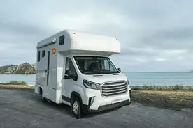 麻雀虽小五脏俱全，雷军晒出“小米房车”，全屋智能，两室一厅图片