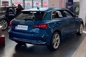 回归小钢炮的运动本质，内饰三屏联动，抢先实拍奥迪A3两厢版图片