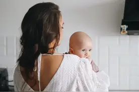 Hibaby母婴课堂 | 夏天坐月子很难熬？宝妈们赶紧收藏图片