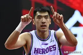 山东男篮硬汉收心了？女友花式秀颜值，他无动于衷，不转不赞不评图片
