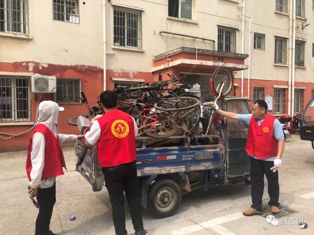 让“僵尸车”不再“霸道”，各街道这样做...