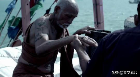 《鬼片逃生大全》：4招教你搞定《咒怨》《山村老尸》里的恶鬼