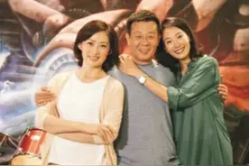 演员寇世勋的两房妻子住楼上楼下，和丈夫相处“和谐融洽”图片