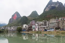 广西巴马长寿村，村子很普通但百岁老人很多图片