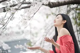 小说：穷苦律师遇见百亿小姐，一夜之间不仅清债，还暴富图片