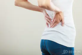 中老年人总感觉腰背部疼痛？医生提醒：要当心6类疾病图片