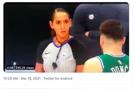 不服判罚！东契奇向女裁判撒娇 对方没绷住露出初恋女友般甜笑图片