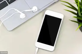 新款iphone se其实是“库存机”？国内机构拆机验证图片
