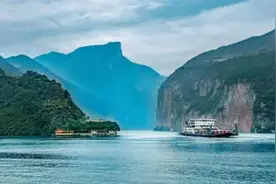 看看没淹没前的三峡风景，很多人是没有见过的，留给我们的是回忆图片