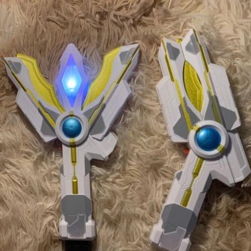 这些新生代奥特英雄变身器，难道都是来自于不同的时代？